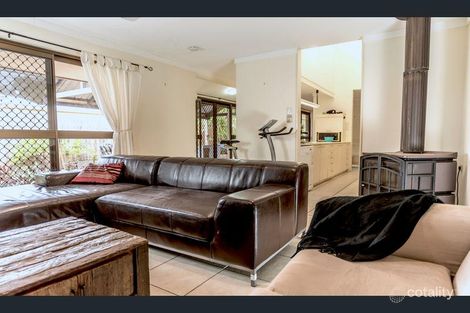 Property photo of 5 Nawalla Court Karana Downs QLD 4306