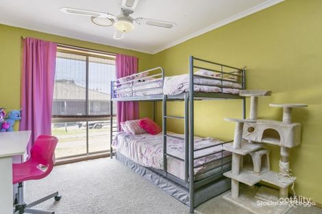 Property photo of 21 Wallace Road Cranbourne VIC 3977