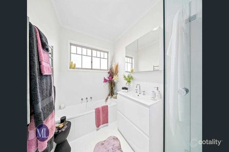 Property photo of 5 Blamey Way Cherrybrook NSW 2126