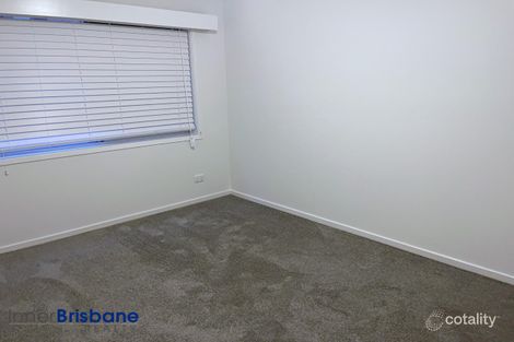 Property photo of 2/39 Back Street Biggera Waters QLD 4216