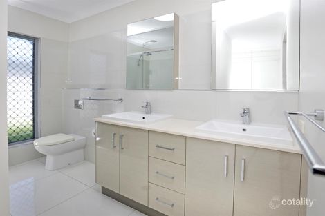 Property photo of 26 Canopys Edge Boulevard Smithfield QLD 4878