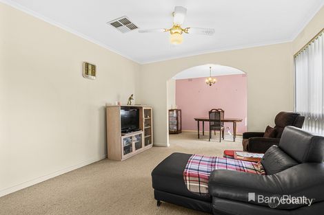 Property photo of 19 Sunset Boulevard Jacana VIC 3047