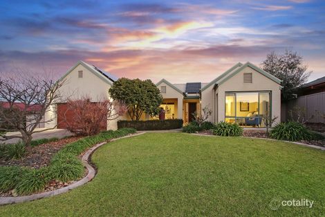 Property photo of 13 Avondale Drive Wodonga VIC 3690