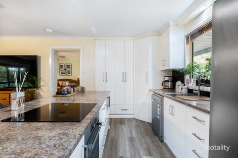 6 Connell Vale Rd, Lewiston, SA 5501