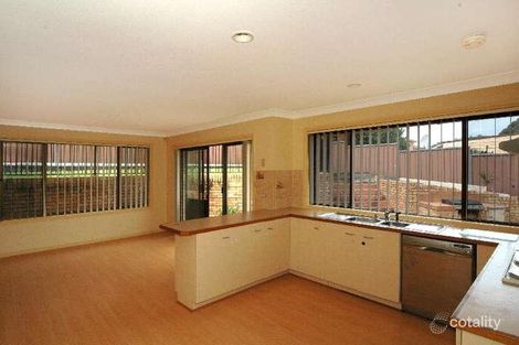 Property photo of 22 Parklands Drive Shellharbour NSW 2529