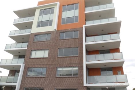 28/12-14 King St, Campbelltown, NSW 2560