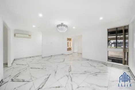 Property photo of 26 Hillview Parade Lurnea NSW 2170