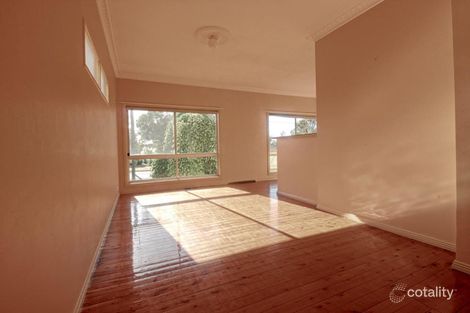 Property photo of 38 Plumpton Road Kooringal NSW 2650