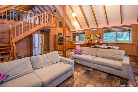 Property photo of 16 Kunzea Place Dunsborough WA 6281