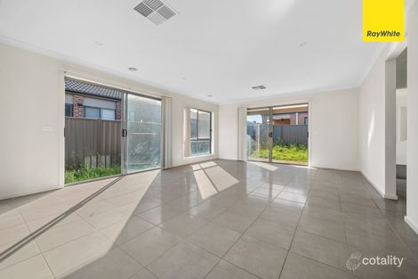 Property photo of 44 Marble Drive Cobblebank VIC 3338