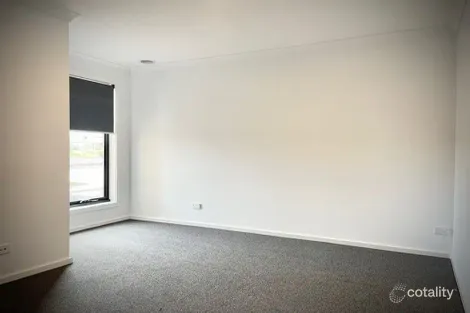 Property photo of 22 Kobe Crescent Wollert VIC 3750