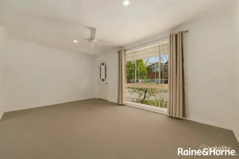 Property photo of 17/3 Packard Close Ingleburn NSW 2565