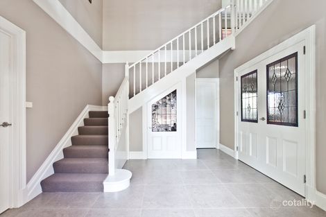 Property photo of 10 Avalon Court Cheltenham VIC 3192