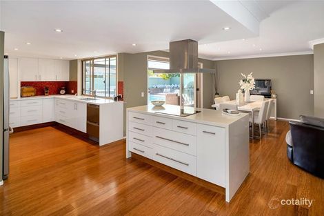 Property photo of 3 Woodstone Court Varsity Lakes QLD 4227