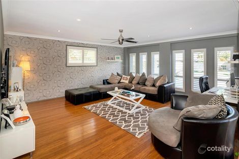 Property photo of 3 Woodstone Court Varsity Lakes QLD 4227