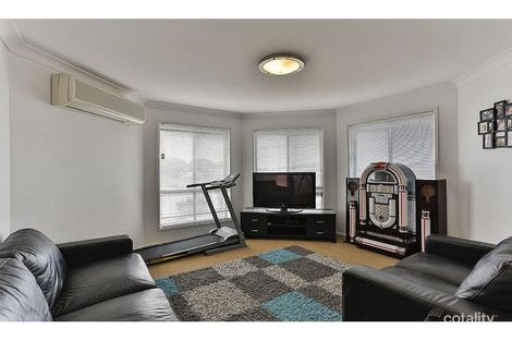 Property photo of 2/14 Sunset Drive Glenvale QLD 4350