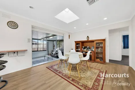 Property photo of 3 Dickerson Avenue Mill Park VIC 3082