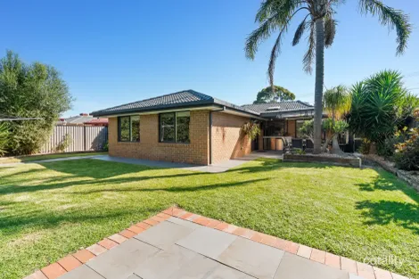 23 Taketa Cres, Frankston, VIC 3199