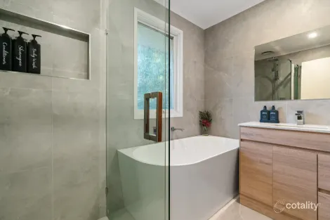 Property photo of 23 Taketa Crescent Frankston VIC 3199