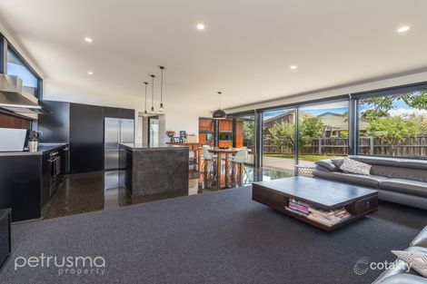 Property photo of 2/17 Tranmere Road Howrah TAS 7018