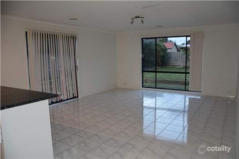 Property photo of 10 Camberwell Drive Narre Warren VIC 3805