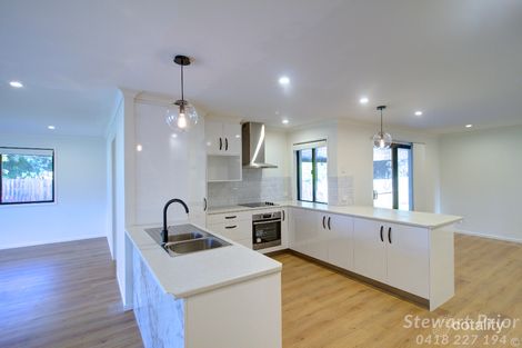 Property photo of 33 Bangalow Crescent Raceview QLD 4305