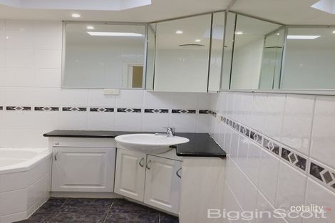 Property photo of 12 Landridge Street Glen Waverley VIC 3150