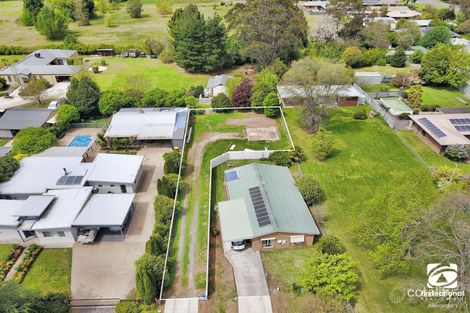 12b Bailey St, Porepunkah, VIC 3740