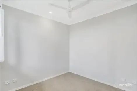 Property photo of 2/11 Schofield Street Pimpama QLD 4209