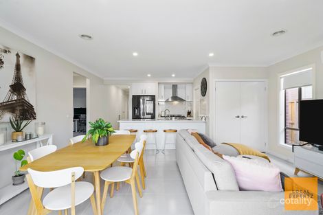 Property photo of 120 Holyoake Parade Manor Lakes VIC 3024