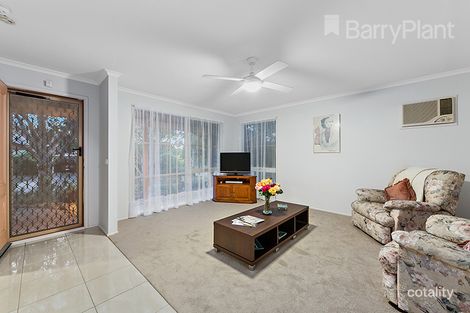 Property photo of 1 Nangwarry Court Berwick VIC 3806
