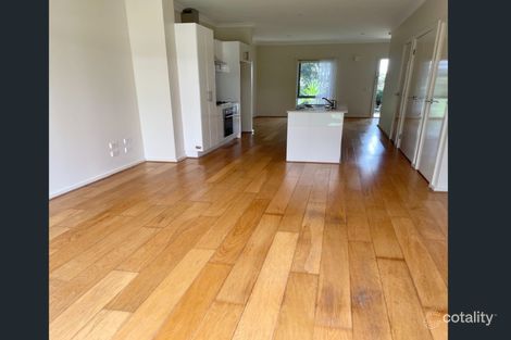 Property photo of 16 Kai Close Caroline Springs VIC 3023