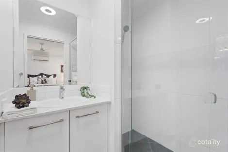 Property photo of 10 Baronet Place Pallara QLD 4110