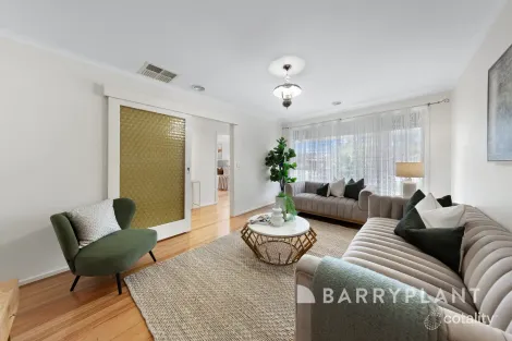 Property photo of 18 Larisa Road St Albans VIC 3021