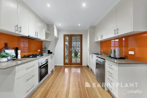 Property photo of 18 Larisa Road St Albans VIC 3021