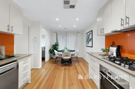 Property photo of 18 Larisa Road St Albans VIC 3021