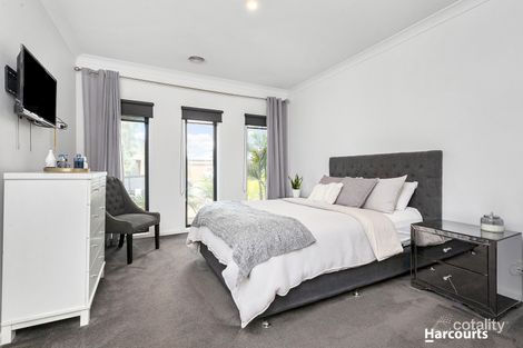 Property photo of 38 Willsmere Way Mickleham VIC 3064