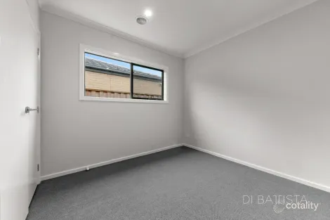 Property photo of 4 Dalgety Street Mickleham VIC 3064