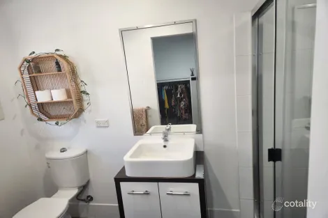 Property photo of 26 Wyara Close Clinton QLD 4680