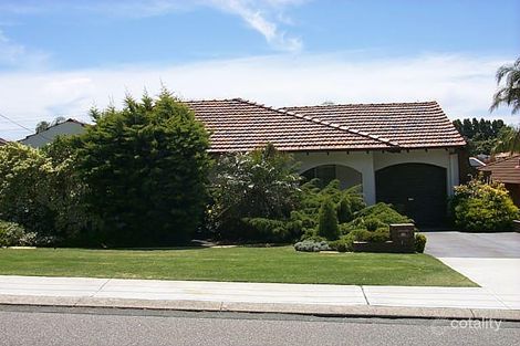 32 Derinton Way, Hamilton Hill, WA 6163