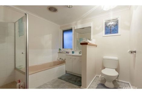 Property photo of 8 Sheldrake Close Frankston VIC 3199