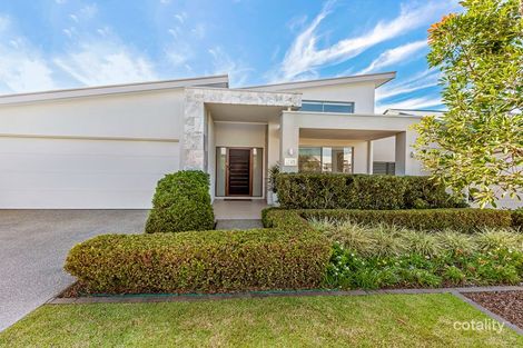 216/1 Halcyon Way, Hope Island, QLD 4212