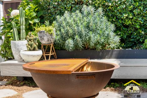 Property photo of 3 Cherrybrook Road Lansvale NSW 2166