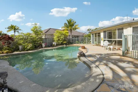 97 MONTEREY KEYS DR, HELENSVALE, QLD 4212