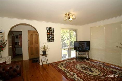 Property photo of 11 Singleton Drive Endeavour Hills VIC 3802