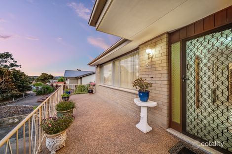 Property photo of 9 Springvale Drive Weetangera ACT 2614
