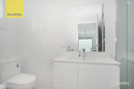 Property photo of 18 Erin Place Casula NSW 2170