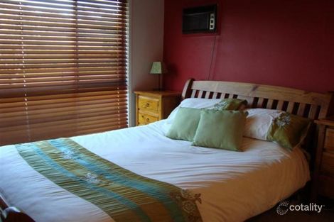 Property photo of 21 Ruby Close Tarro NSW 2322