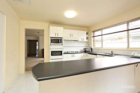 Property photo of 9A McLochlan Street Mount Waverley VIC 3149