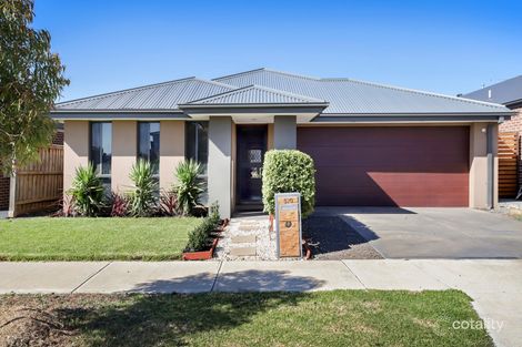 Property photo of 570 Hume Drive Fraser Rise VIC 3336